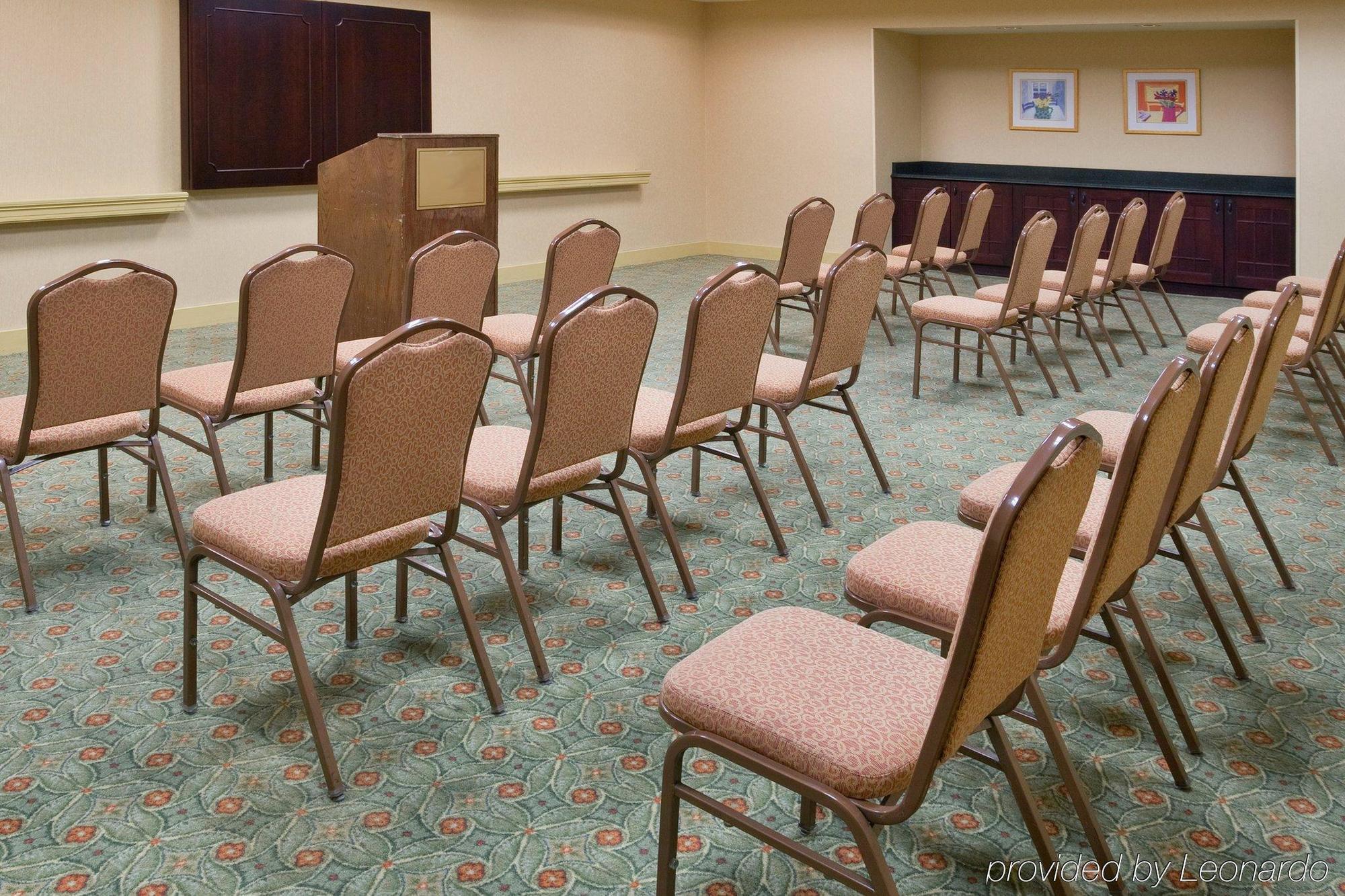 Hotel Ramada By Wyndham Uniontown Servizi foto