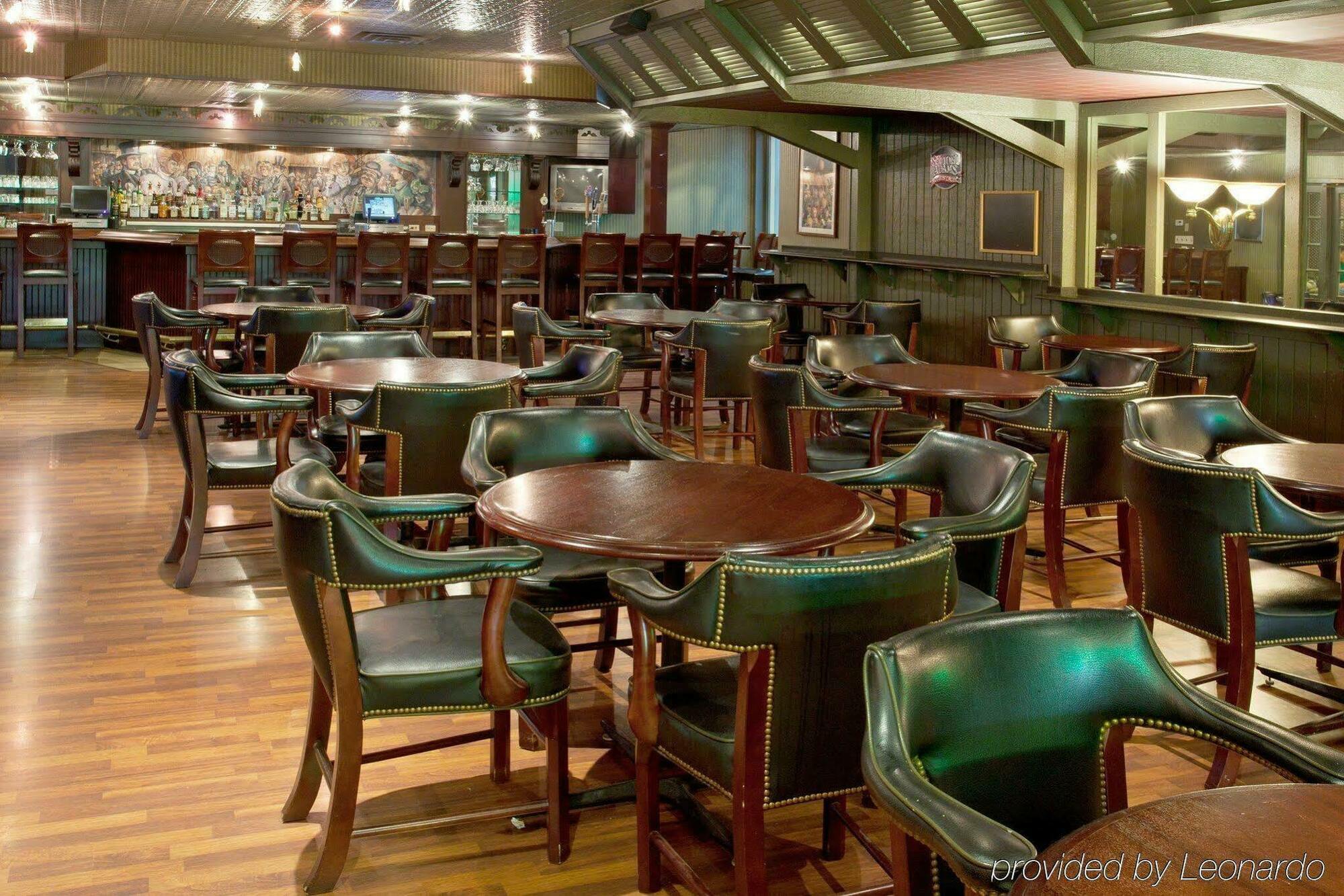 Hotel Ramada By Wyndham Uniontown Ristorante foto
